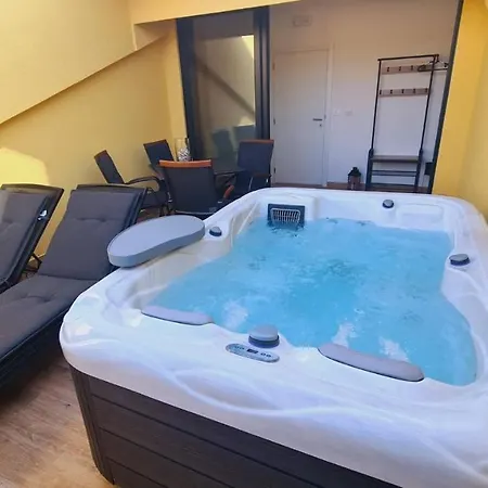 Nina Appartement Rab Town