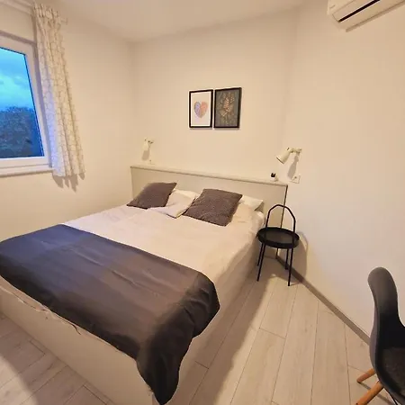 Appartement Nina Rab Town
