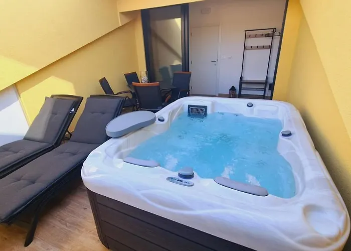 Nina Apartament Rab Town