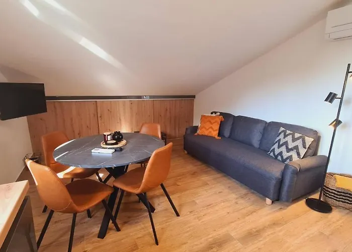 Nina Apartament *