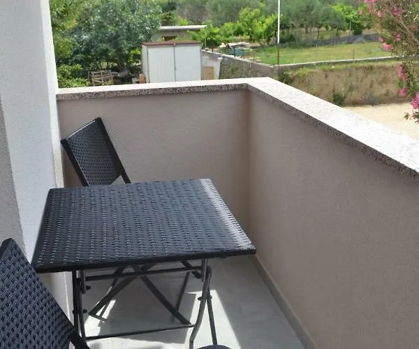 Nina Apartament Rab Town