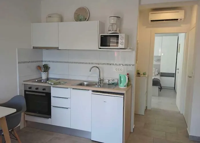 Nina Apartament Rab Town