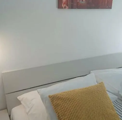 Nina Apartament *